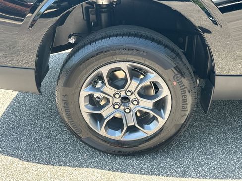 New 2026 Ford Maverick XLT FWD image 32