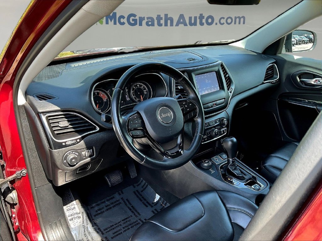 Used 2019 Jeep Cherokee Latitude Plus AWD/4WD image 21