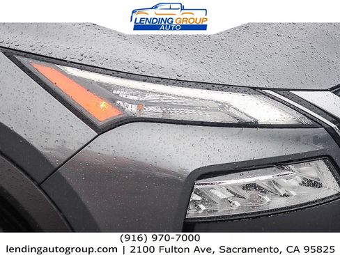 Used 2023 Nissan Rogue SV image 7