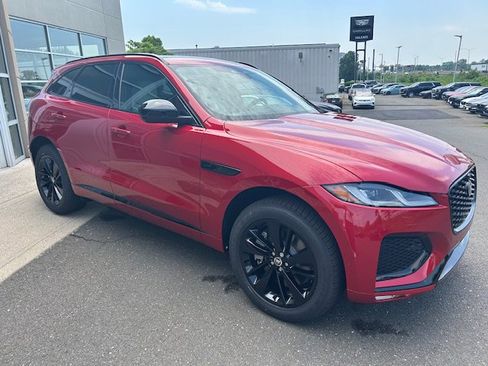Used 2026 Jaguar F-PACE R-Dynamic S image 8
