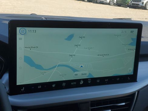 New 2025 Ford Escape PHEV w/ PHEV Premium Package image 21