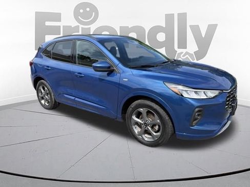 Used 2023 Ford Escape ST-Line Select AWD/4WD image 10