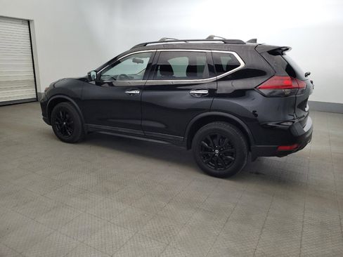 Used 2018 Nissan Rogue SV w/ Premium Package AWD/4WD image 3