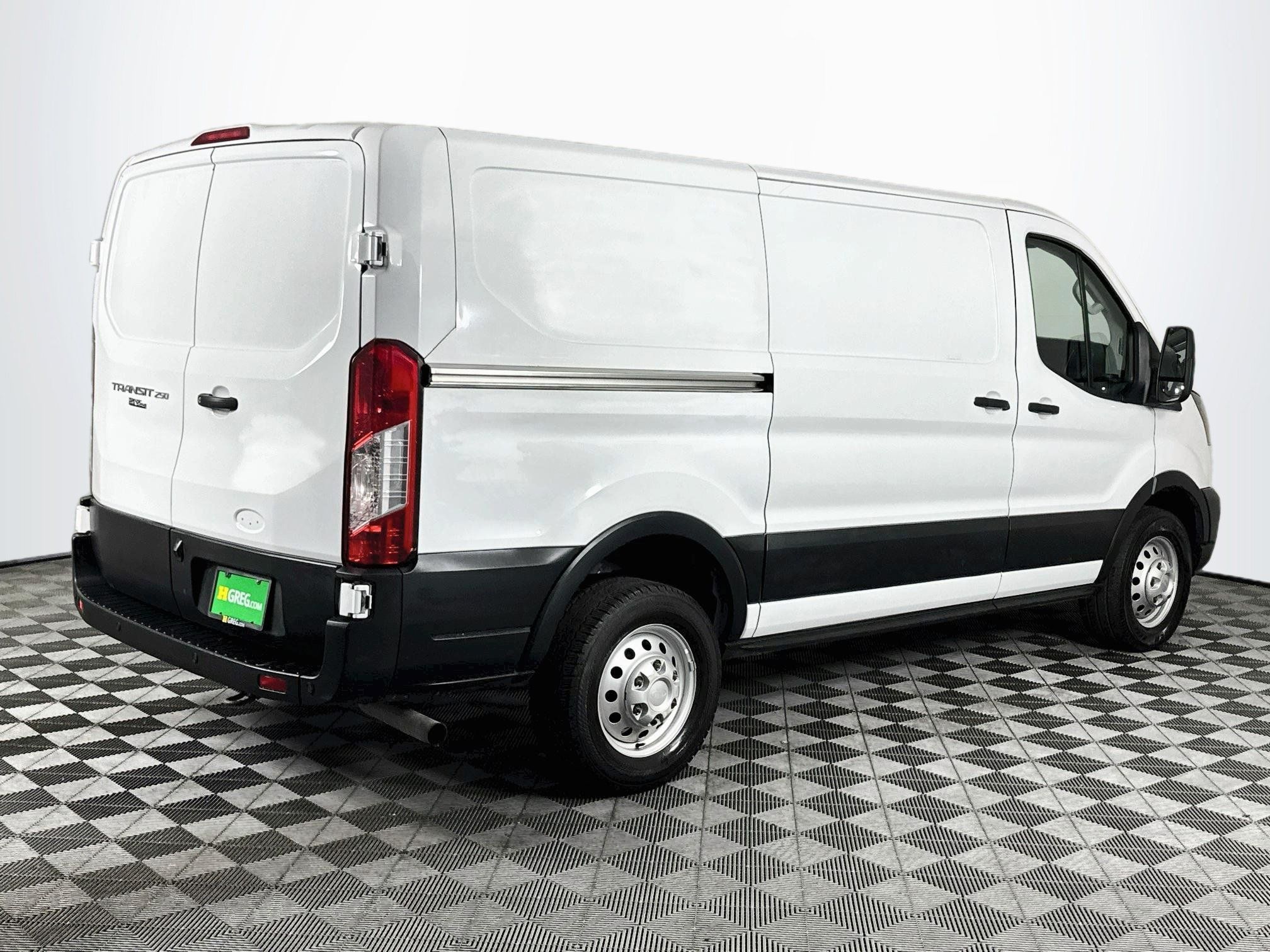Used 2023 Ford Transit 250 Low Roof RWD image 8