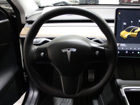 Used 2021 Tesla Model Y Performance image 25