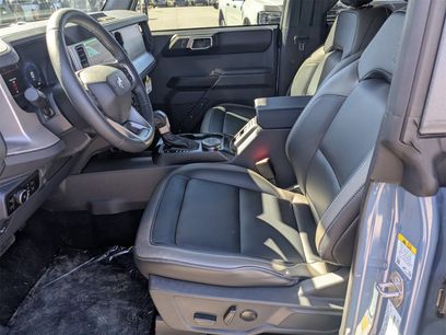 New 2025 Ford Bronco Outer Banks