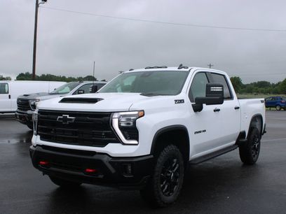 New 2026 Chevrolet Silverado 2500 LT w/ Trail Boss Package
