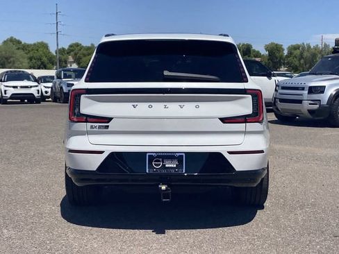 Certified 2025 Volvo EX90 Ultra AWD/4WD image 7