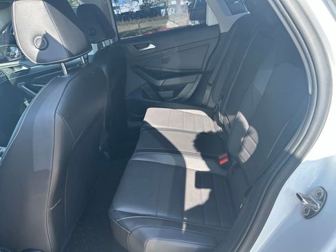 Used 2023 Volkswagen Jetta SE FWD image 45