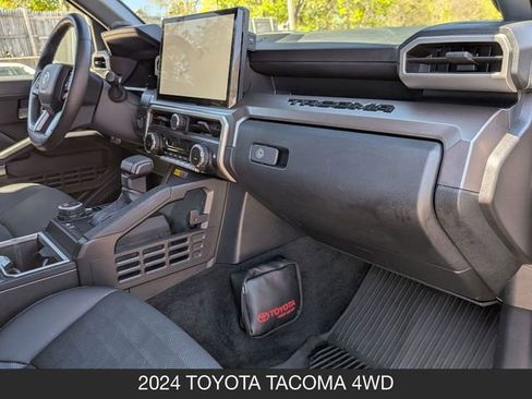 Used 2024 Toyota Tacoma TRD Sport w/ TRD Sport Premium Package AWD/4WD image 27