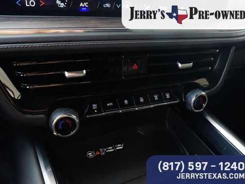 Used 2025 Chevrolet Tahoe LT w/ Comfort Package image 13