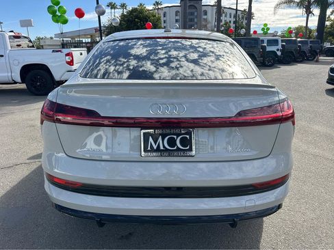 Used 2021 Audi e-tron Prestige w/ Prestige Package image 12