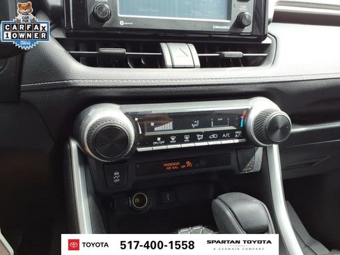 Used 2020 Toyota RAV4 LE FWD image 21
