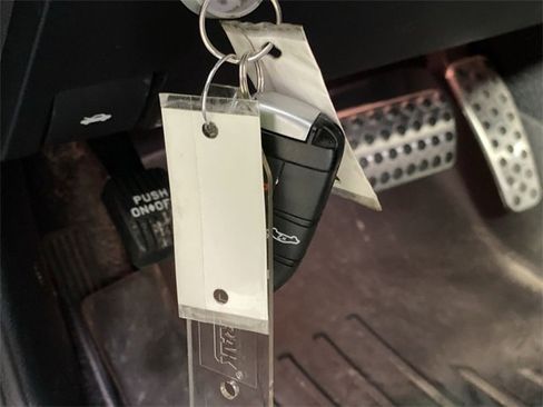 Used 2019 Dodge Challenger SRT Hellcat Redeye image 19