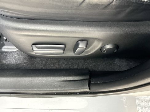 Used 2017 Toyota RAV4 Limited image 22