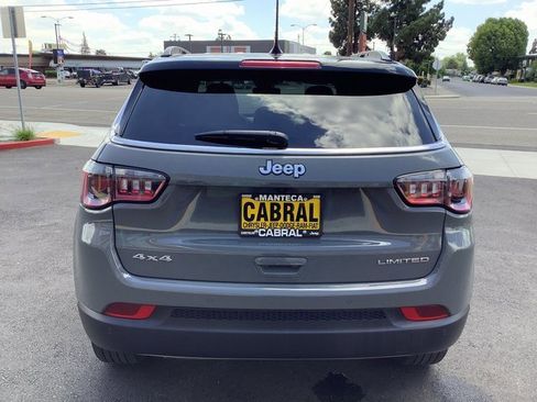 Used 2024 Jeep Compass Limited image 25