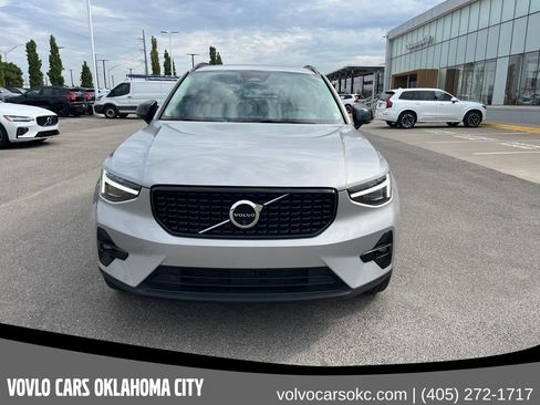 Certified 2024 Volvo XC40 B5 Plus w/ Protection Package Premier AWD/4WD image 2