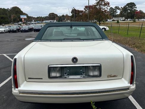 Used 1998 Cadillac De Ville D'Elegance w/ Safety/Security Pkg image 7