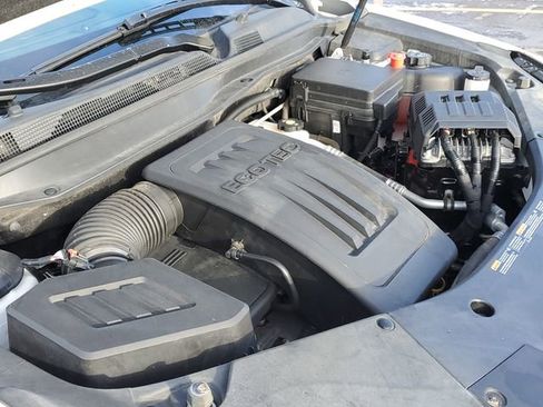 Used 2017 Chevrolet Equinox LT w/ Convenience Package image 26