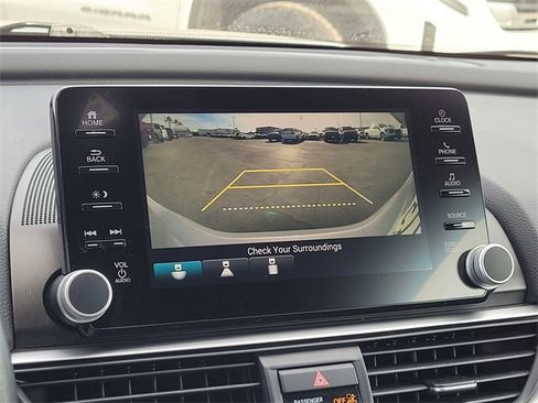 Used 2018 Honda Accord Sport image 10