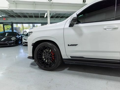 Used 2024 Cadillac Escalade V AWD/4WD image 11
