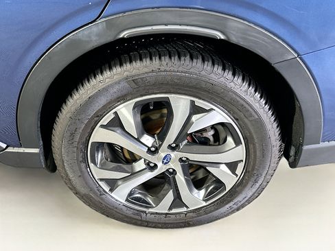 Used 2021 Subaru Outback Touring image 11