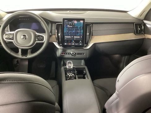 New 2026 Volvo XC90 B5 Plus w/ Protection Package image 11