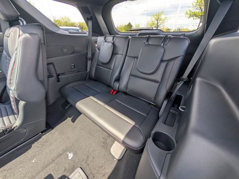 New 2026 Ford Explorer ST-Line image 11