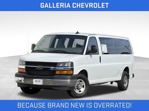 Used 2024 Chevrolet Express 3500 LT w/ LT Preferred Equipment Group RWD image 1
