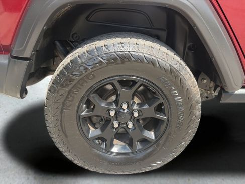 Used 2021 Jeep Wrangler Unlimited Sport AWD/4WD image 27