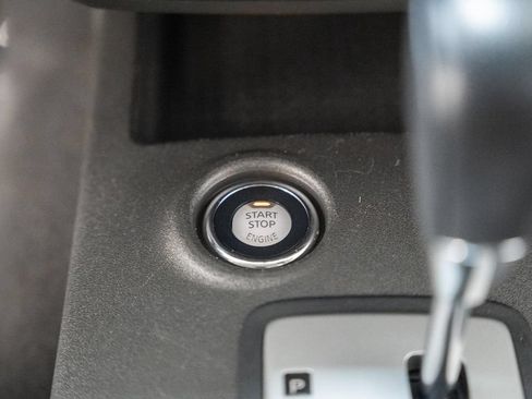 Used 2021 Nissan Frontier SV RWD image 25