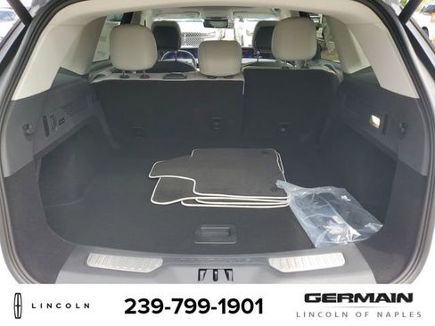 New 2026 Lincoln Nautilus Premier w/ Equipment Group 102A AWD/4WD image 21