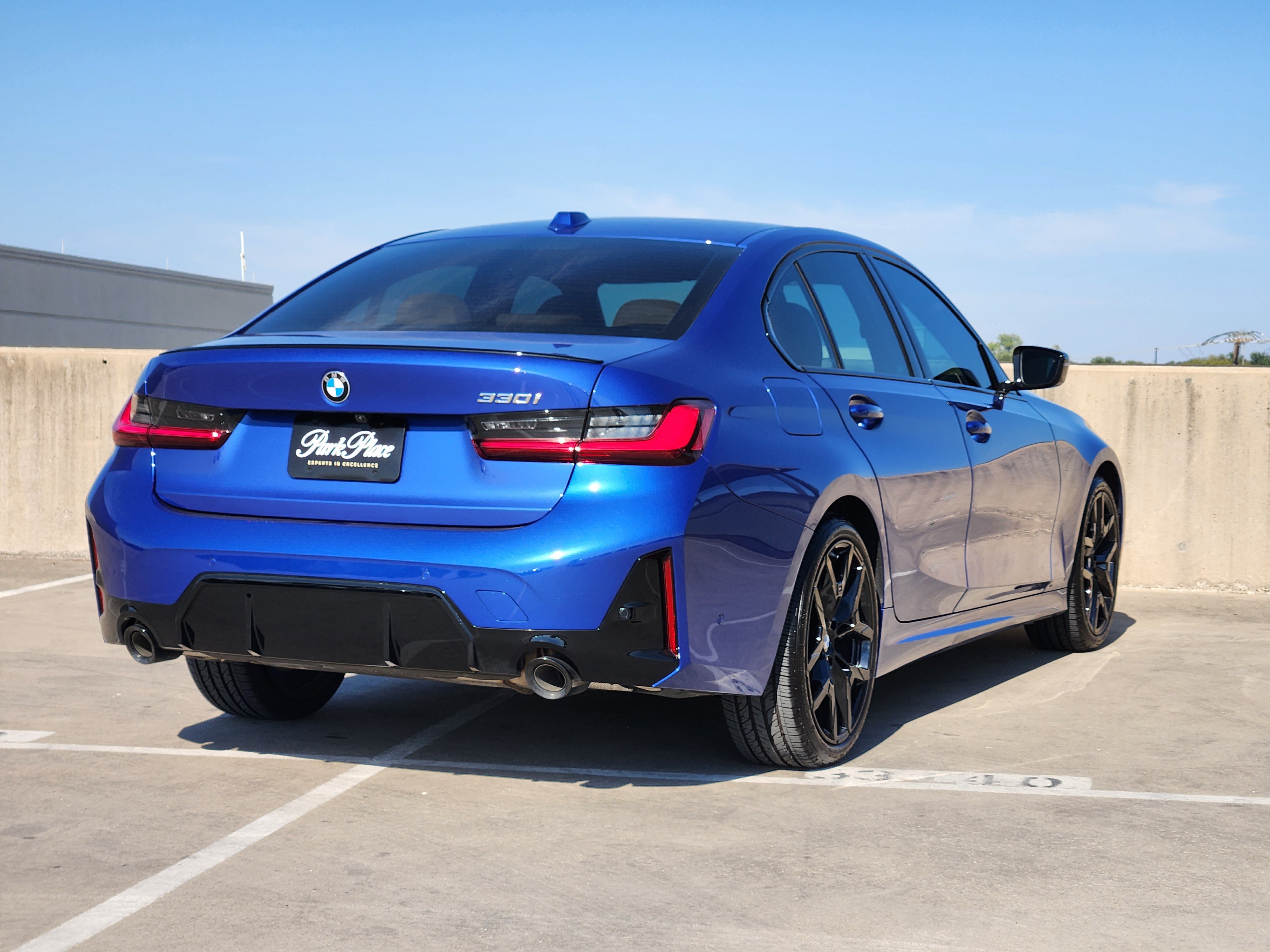 Used 2026 BMW 330i Sedan w/ M Sport Package RWD image 8