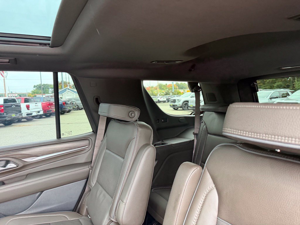 Used 2021 GMC Yukon Denali AWD/4WD image 12