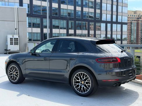 Used 2018 Porsche Macan Sport Edition AWD/4WD image 3