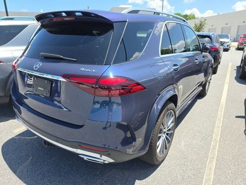 Used 2024 Mercedes-Benz GLE 450e 4MATIC image 2