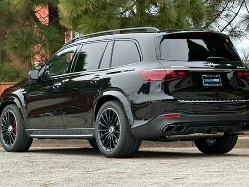 New 2026 Mercedes-Benz GLS 63 AMG 4MATIC image 6