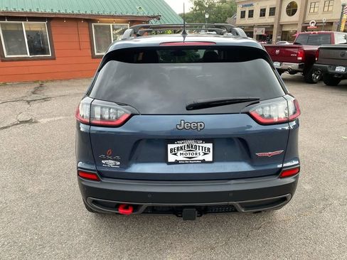 Used 2019 Jeep Cherokee Trailhawk w/ Cold Weather Group AWD/4WD image 5