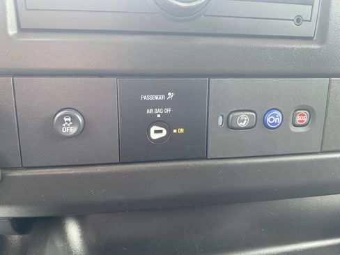 Used 2025 Chevrolet Express 2500 w/ Driver Convenience Package RWD image 34
