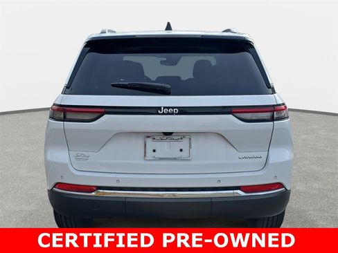 Used 2023 Jeep Grand Cherokee Laredo image 6