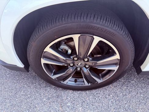 Certified 2025 Lexus UX 300h FWD w/ Accessory Package (Z1) image 16