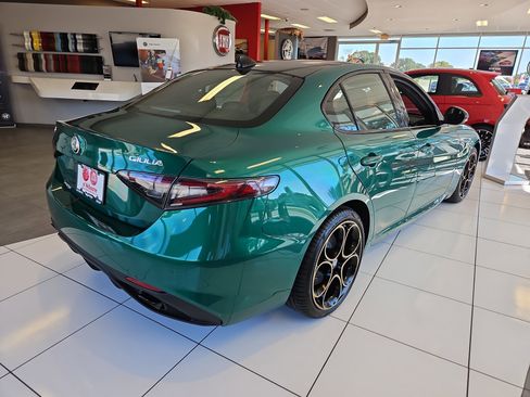 New 2025 Alfa Romeo Giulia w/ Driving Assist Package image 4