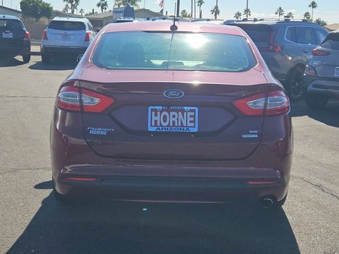 Used 2015 Ford Fusion SE image 5