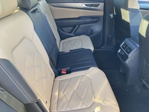 New 2026 Volkswagen Atlas Cross Sport SE AWD/4WD image 9