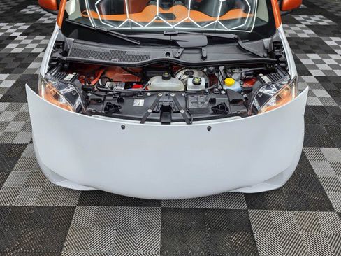 Used 2016 smart fortwo passion RWD image 31
