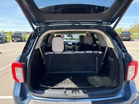 Used 2020 Ford Explorer XLT w/ Equipment Group 202A image 35