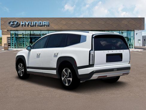 New 2026 Hyundai Ioniq 9 S image 5