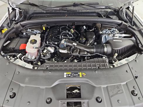 Used 2023 Jeep Grand Cherokee Limited image 14