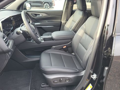 New 2026 Chevrolet Traverse LT image 15