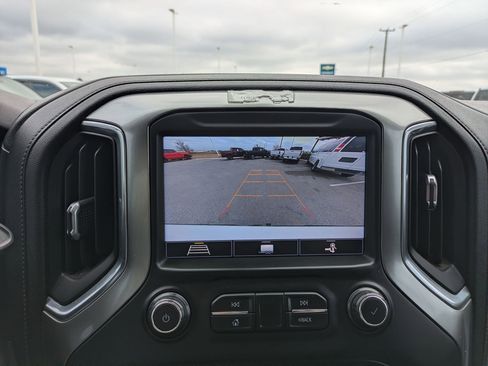 Used 2020 Chevrolet Silverado 1500 LT w/ Texas Edition image 17